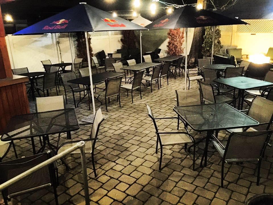 Outdoor Seating for Restaurants Now Permitted in Watertown Watertown